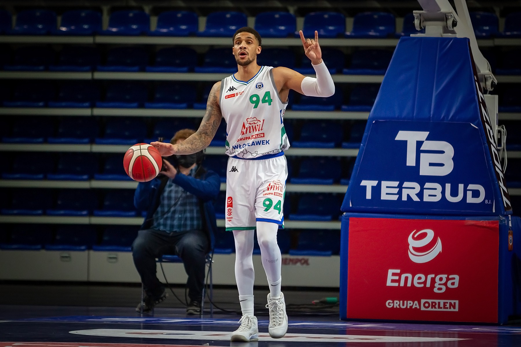 Six On The Account - Anwil Beats Asseco Arka