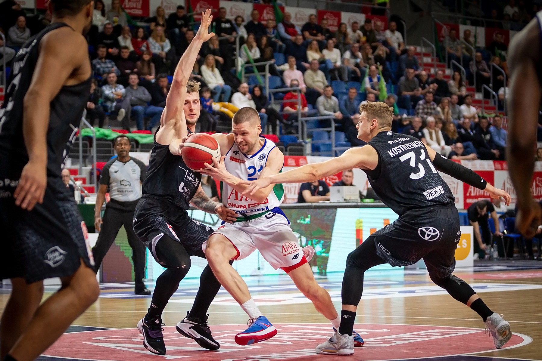 Tradition Upheld – Anwil Wins The Christmas Game!