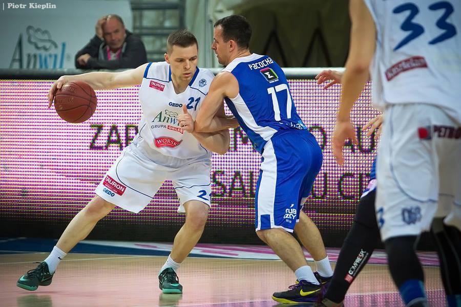 Zwycięzca Loży Ekspertów: debiutant Maciej Raczyński