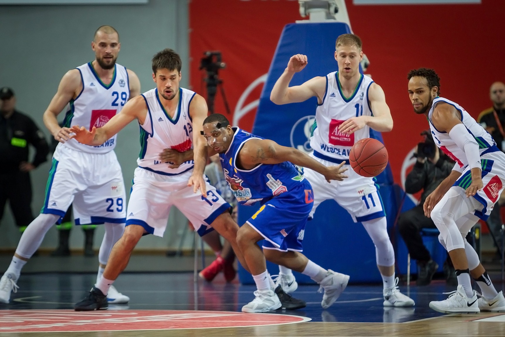 Tradycji stało się zadość - Anwil wygrywa z BM Slam Stalą