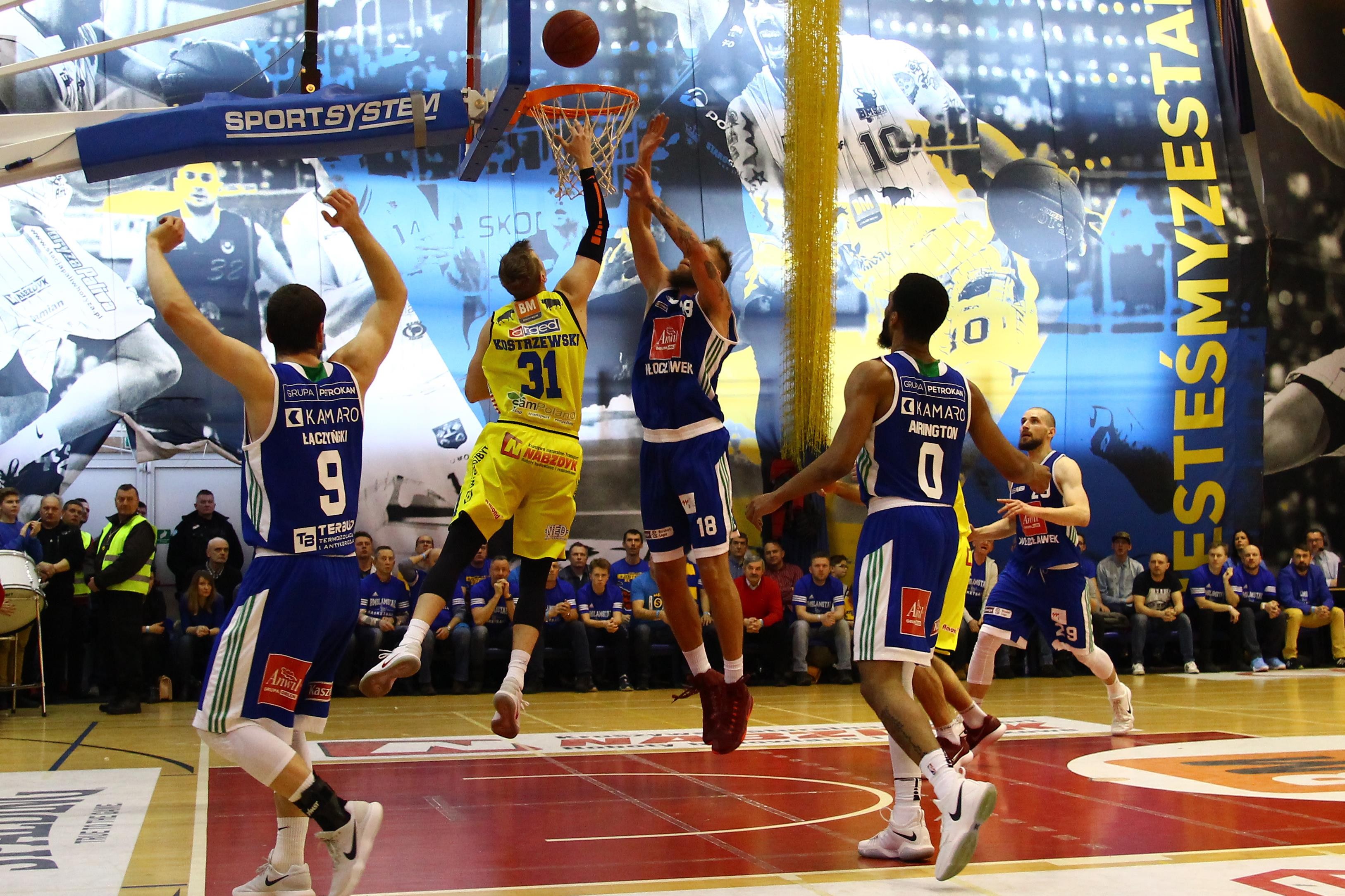 Anwil twardszy niż Stal