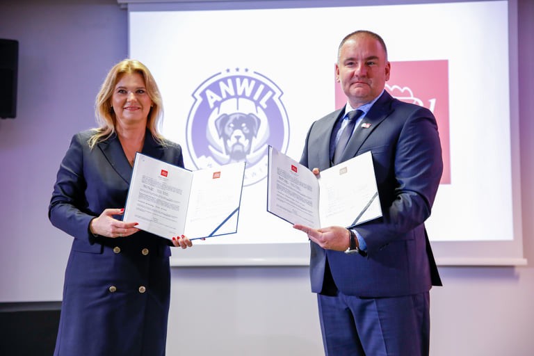 W oparciu o ANWIL przez trzy kolejne sezony