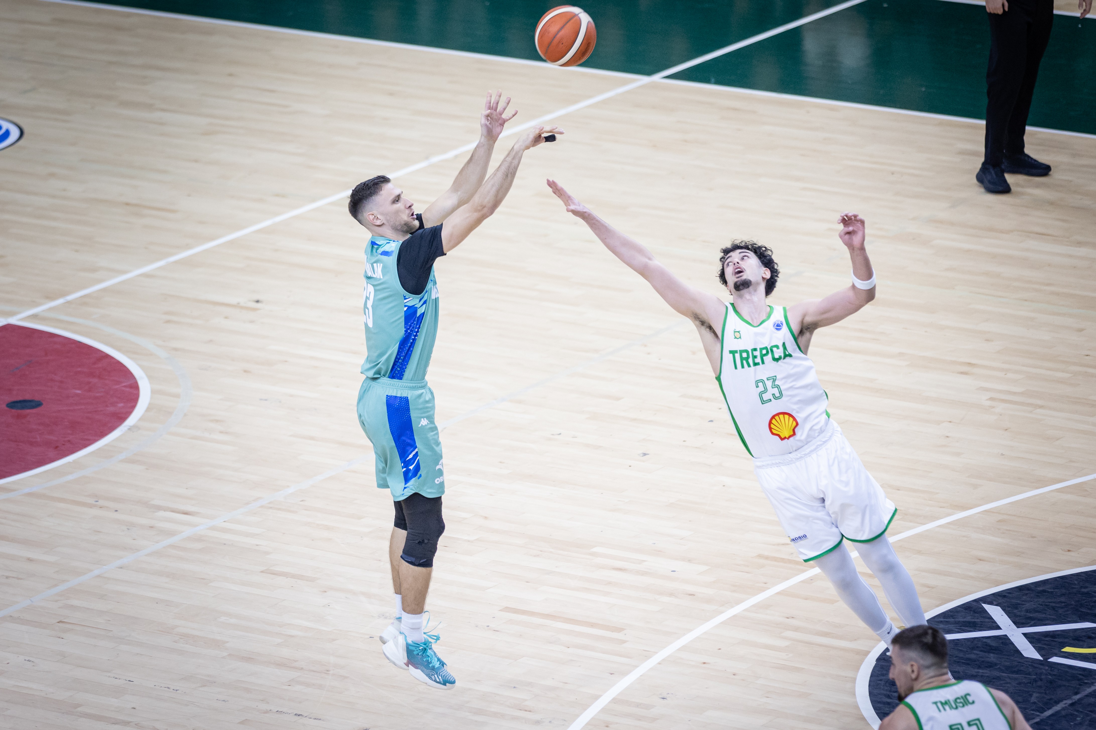 Pewny na linii osobistych, Anwil wygrywa w Kosowie