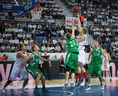 The series lasts! The longtime opponent on its knees
