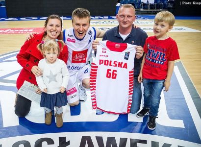 Pomogliśmy. Koszulki wylicytowane