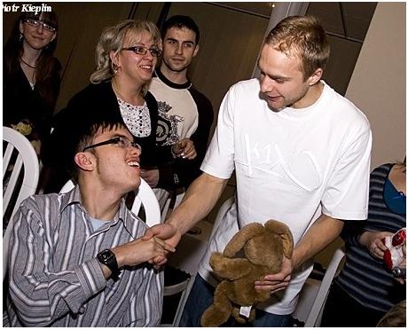 Koszarek i Michalski Mikołajami