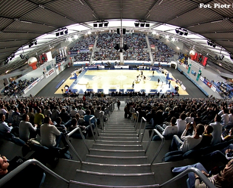 Z kim w play-off?