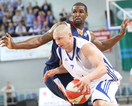 Anwil bliżej finału