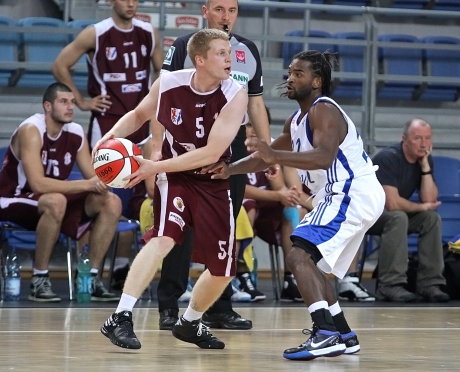 Anwil po pierwszym sparingu