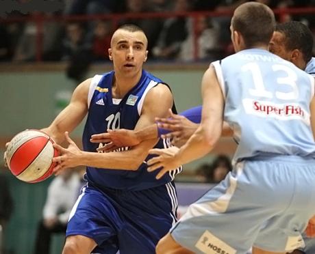 Anwil wygrywa z Kotwicą. Skuteczni liderzy