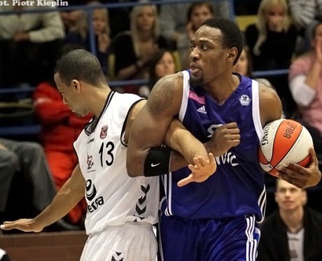 Hicks out of Anwil