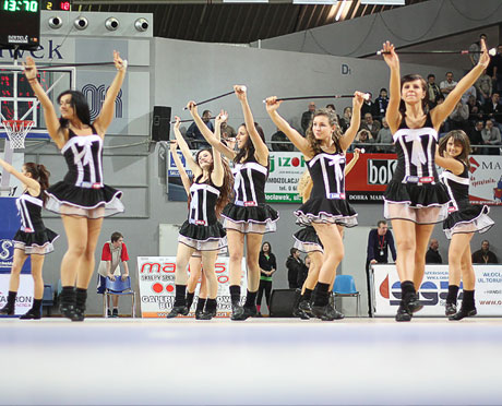 Casting do Anwil Dance Team