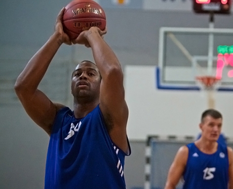 Anwil lepszy od Dolphins