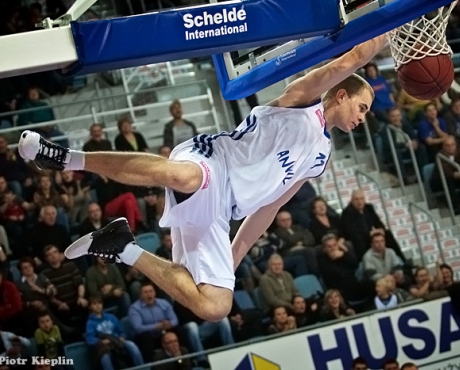 Wołoszyn MVP listopada