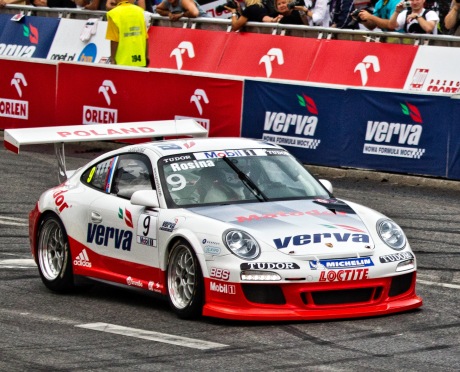 Weź udział w Verva Street Racing