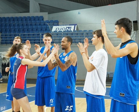 Anwil pod siatką